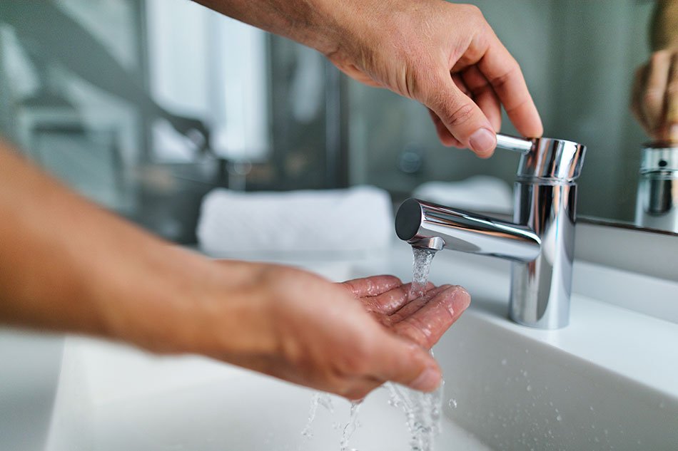 Can You Put Contacts in Water? Risks and Safe Alternatives