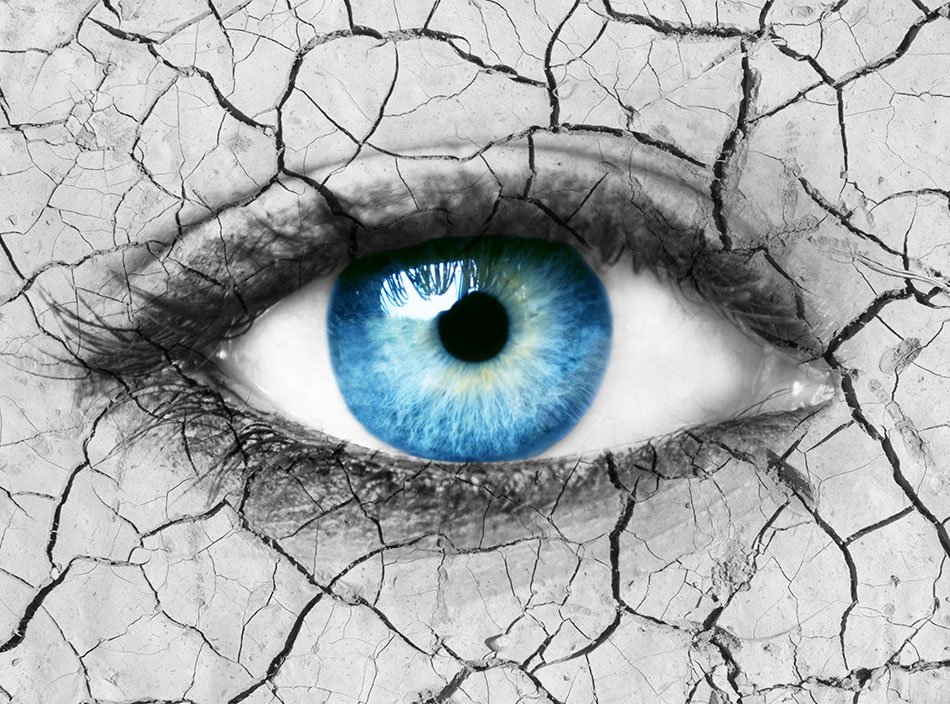 Getting Dry Eyes With Contacts? Here's What You Can Do About It